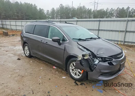 2021 Chrysler Voyager Lxi из США, поврежденный, VIN 2C4RC1DG9MR512511